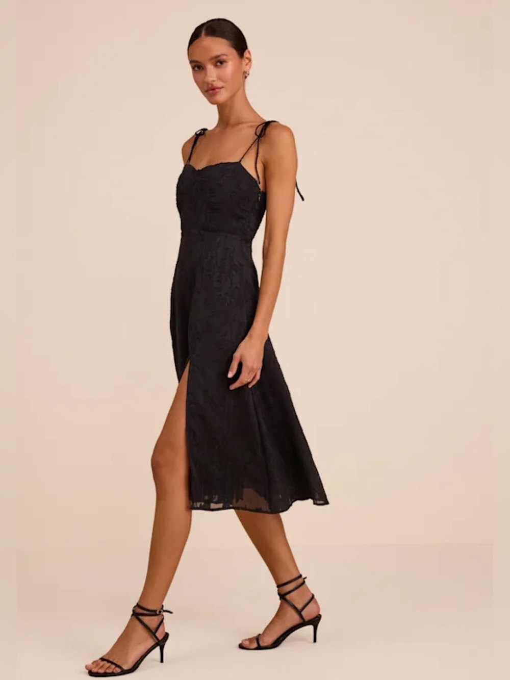 NWT Lulu’s Loveliest Looks Black Floral Jacquard Tie-Strap Midi Dress XS Witchy